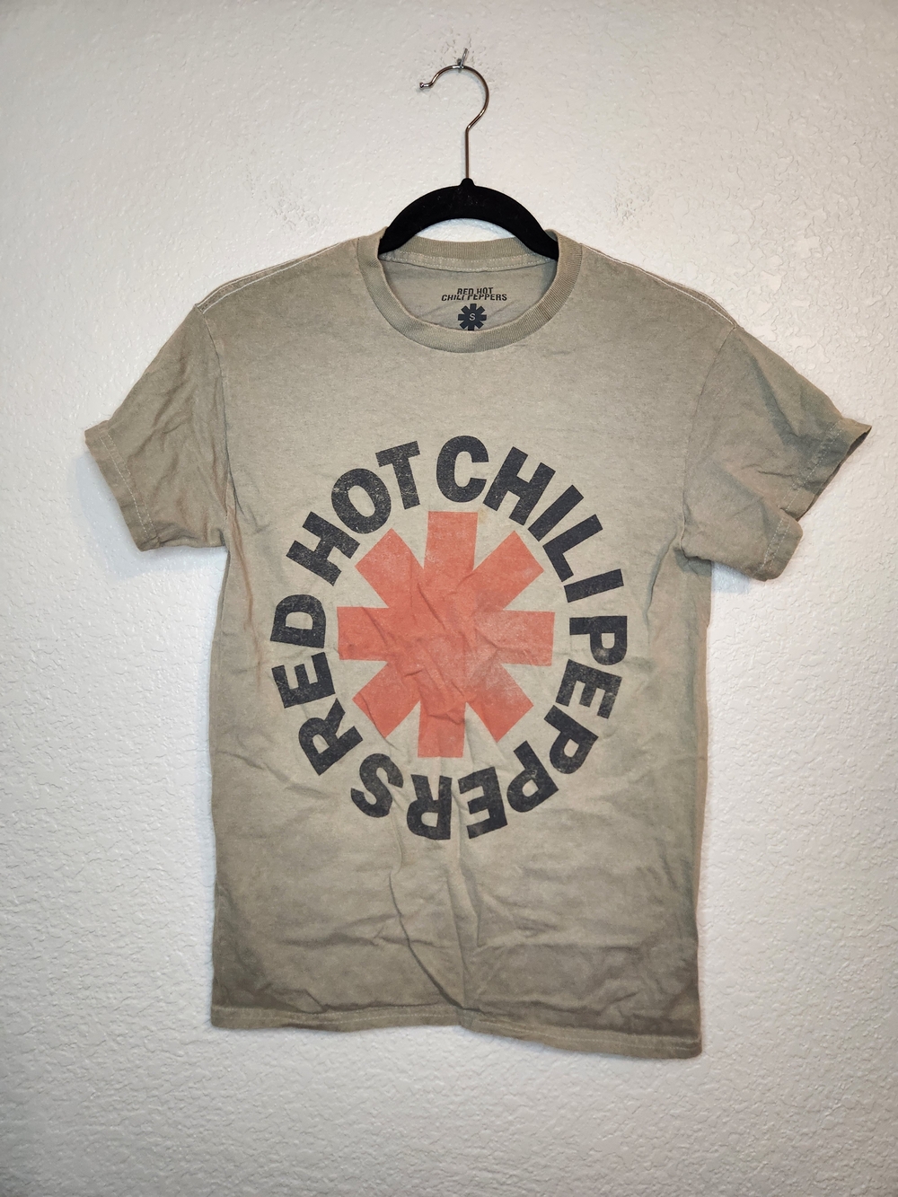 Red Hot Chili Peppers women's graphic tee size S